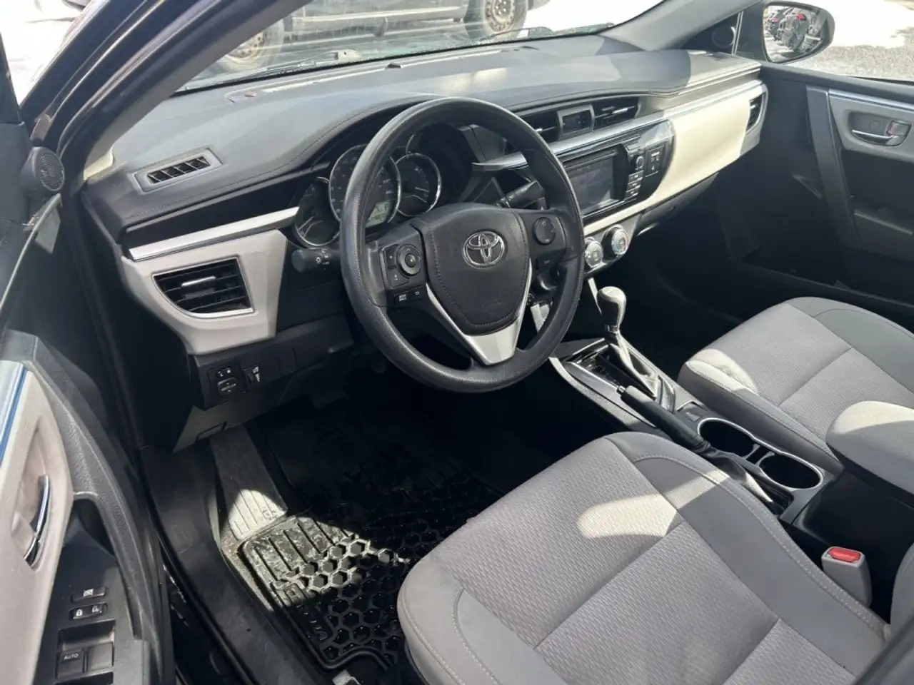 Toyota Corolla снимка Toyota Corolla