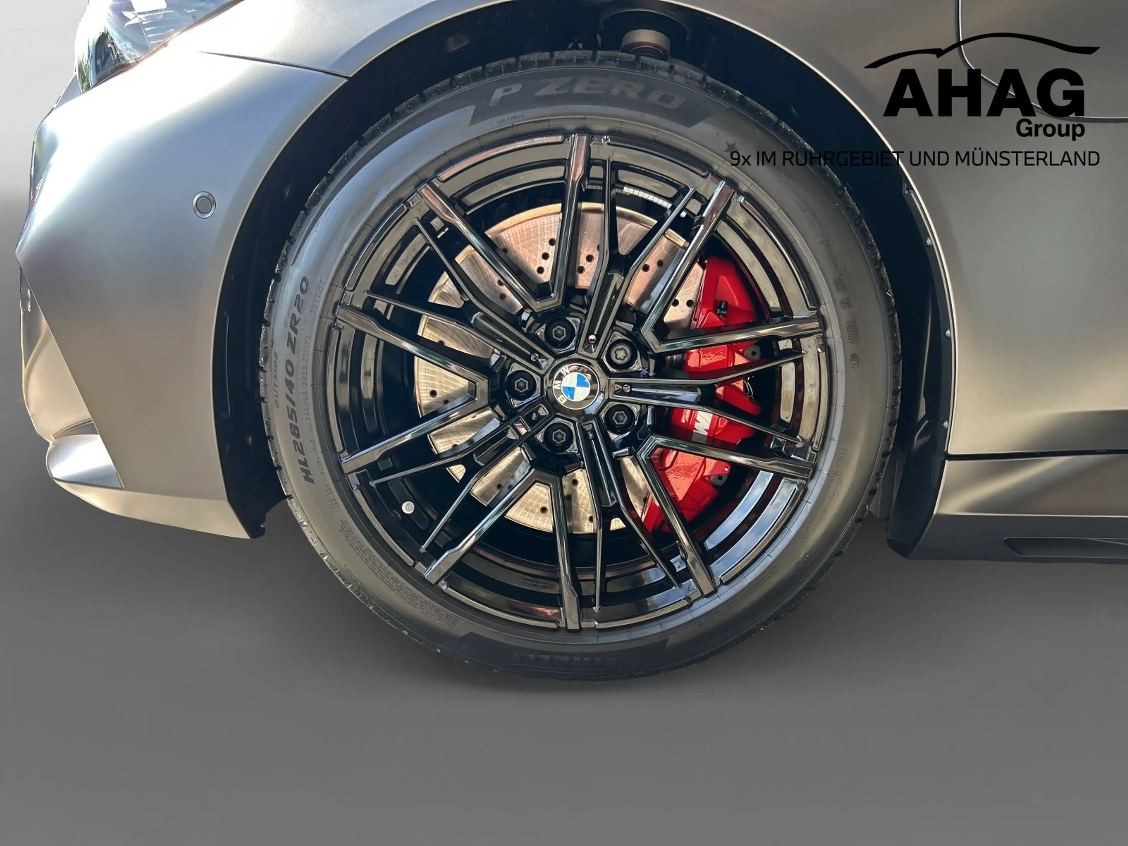 BMW M5 Touring — photo 12