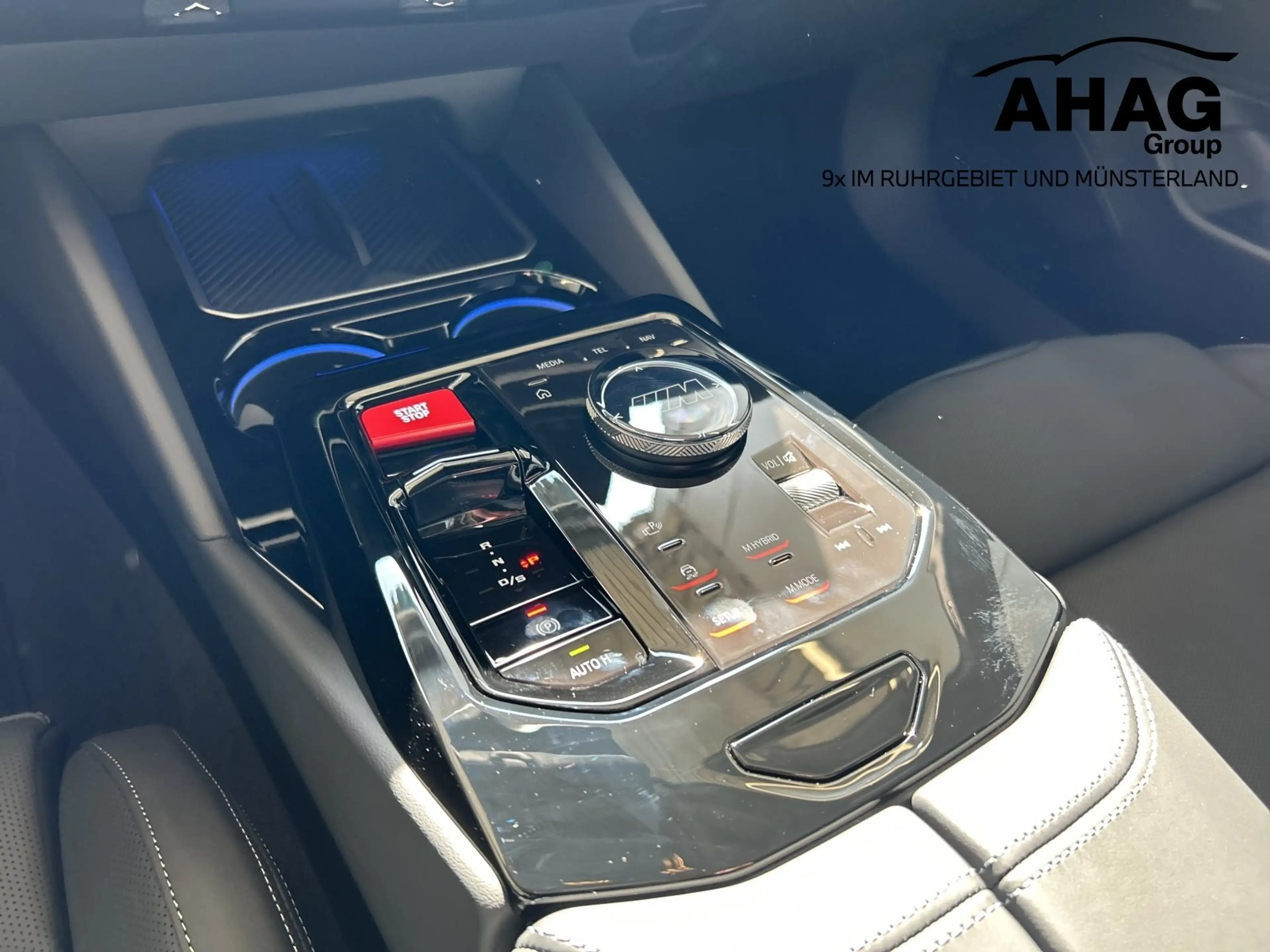 BMW M5 Touring — photo 10