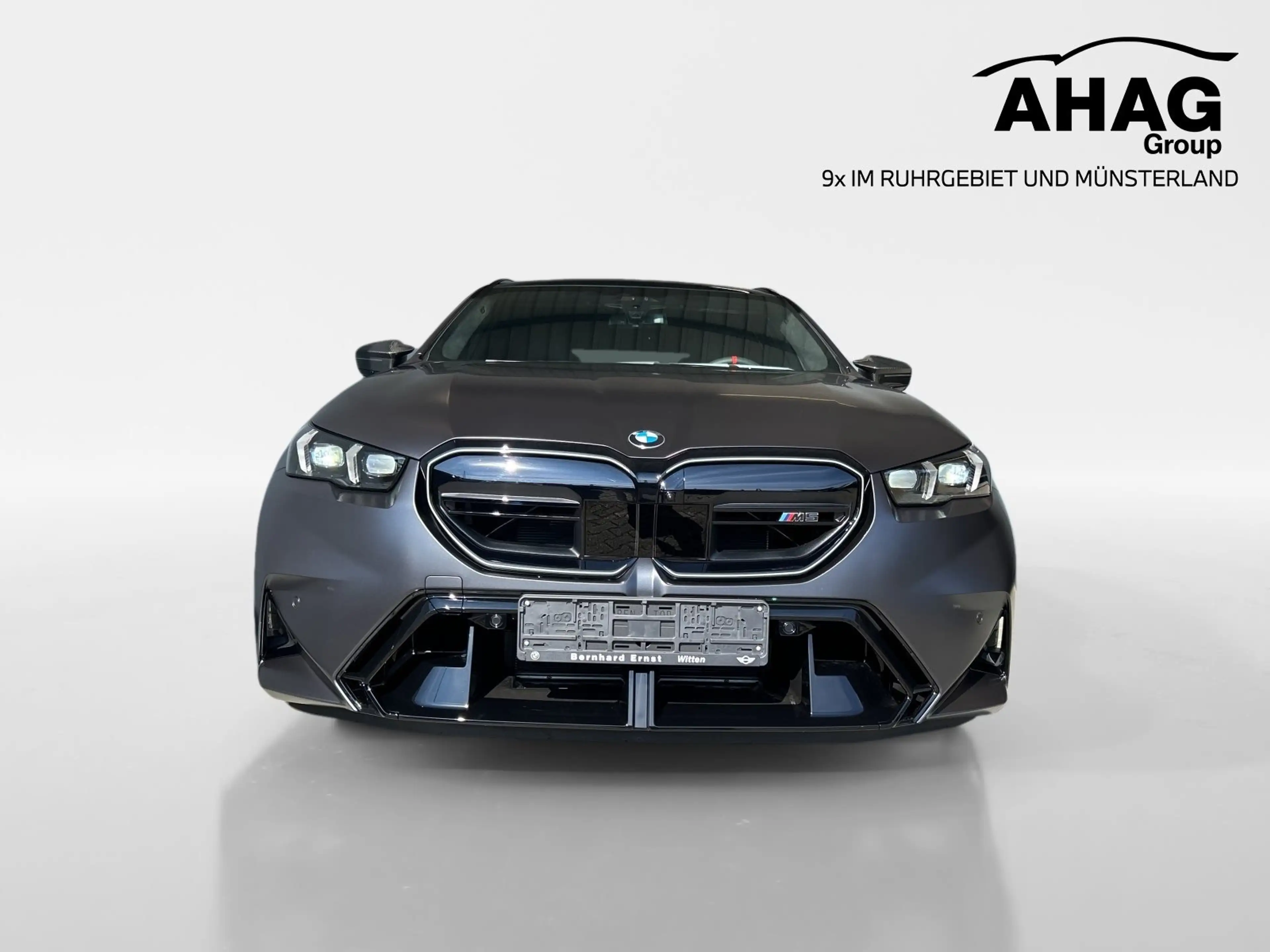 BMW M5 Touring — photo 2
