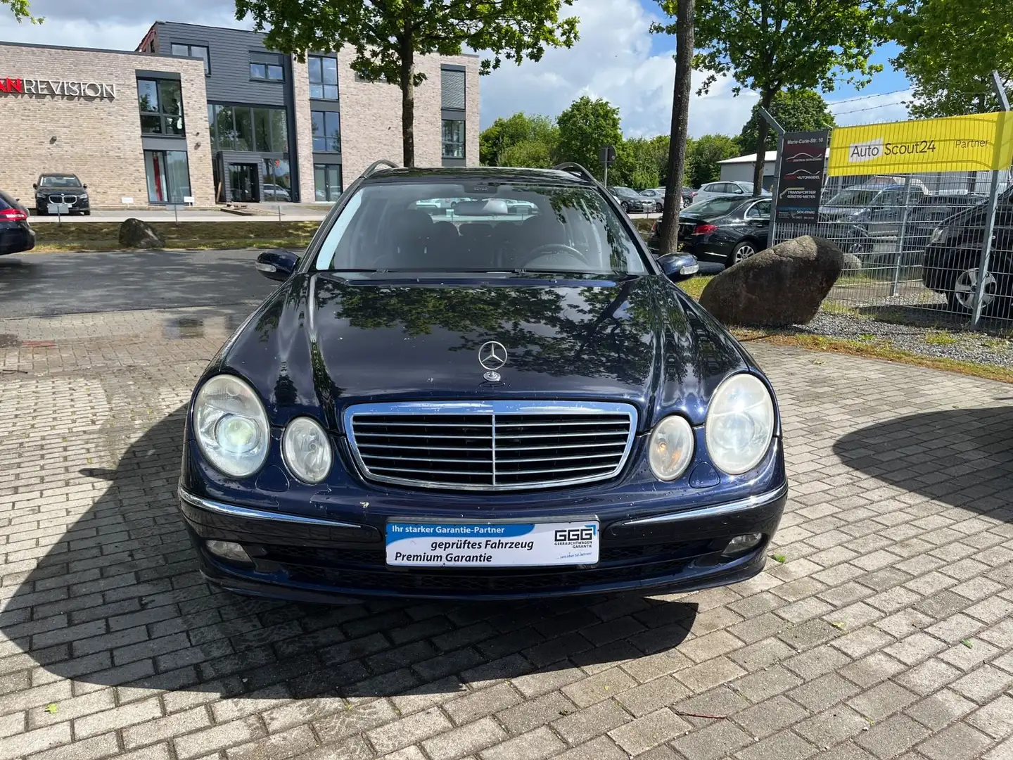 Mercedes-Benz E 320 T CDI Avantgarde Leder 7-Sitze Bi-Xen Temp Blau - 2