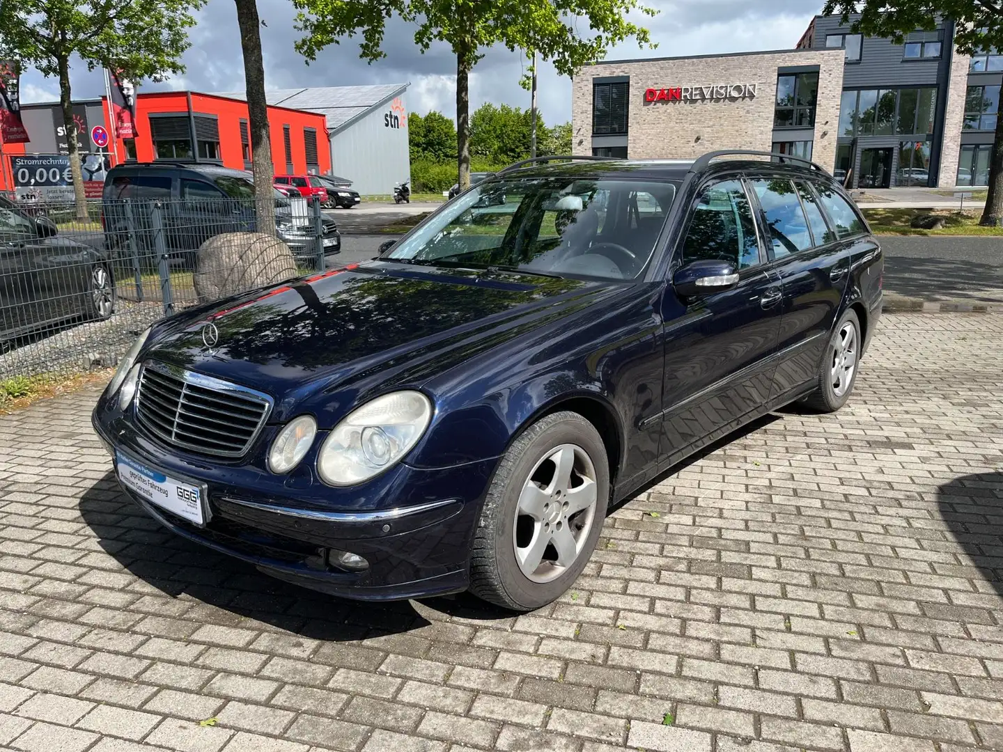 Mercedes-Benz E 320 T CDI Avantgarde Leder 7-Sitze Bi-Xen Temp Blau - 1