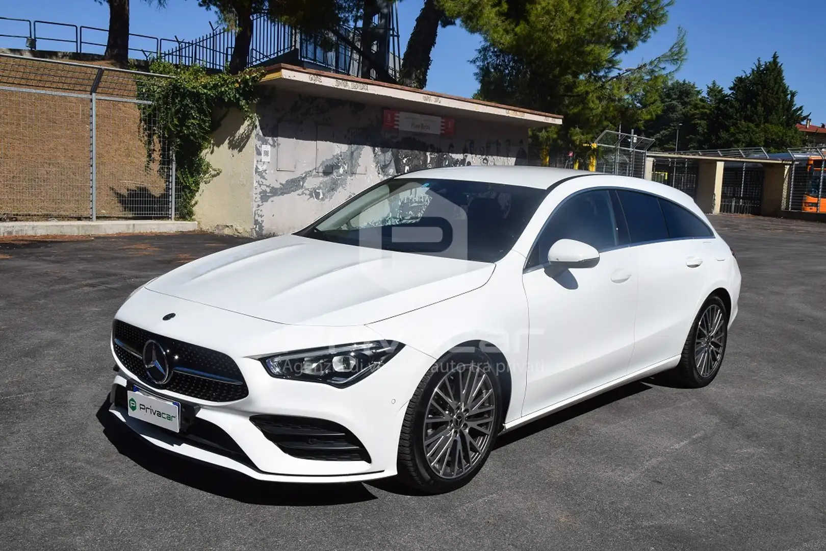 Mercedes-Benz CLA 180 CLA 180 d Automatic Shooting Brake Sport Bianco - 1