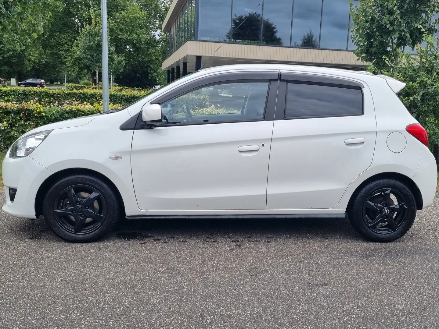 Mitsubishi Space Star Space Star 1.2 Instyle Wit - 2