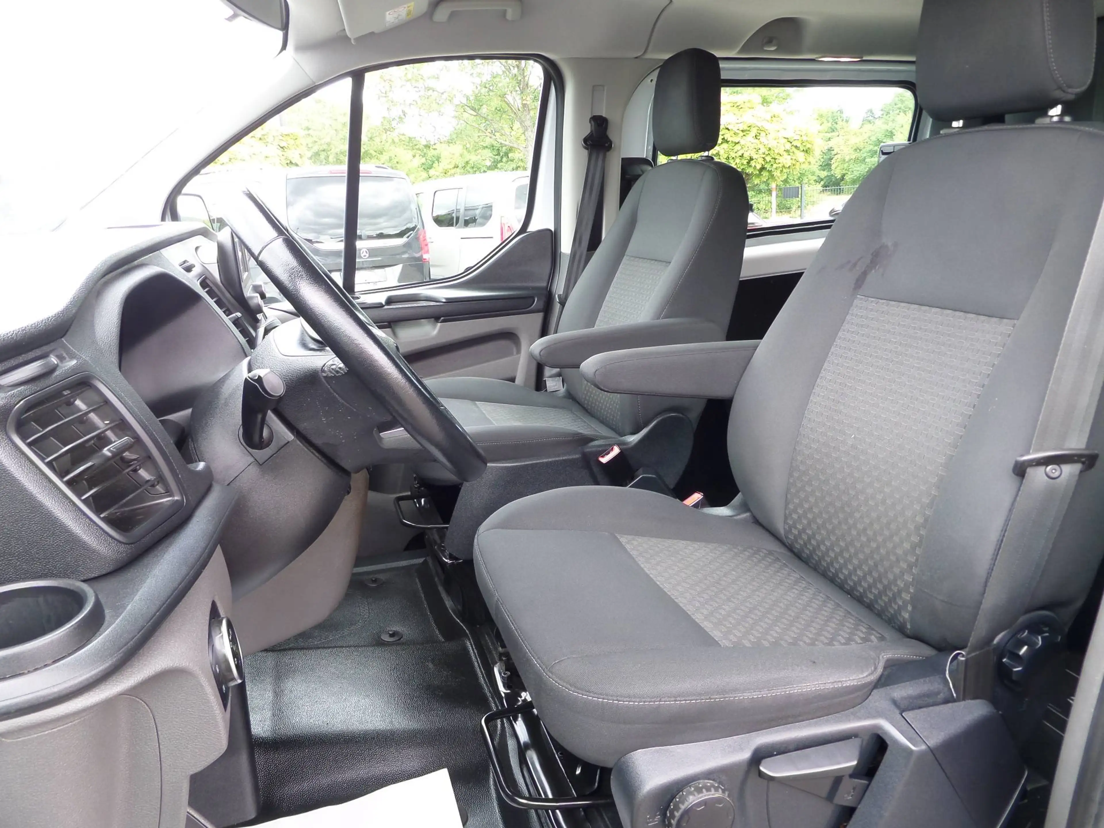 Ford Transit Custom 300 L2+doppel Kabine 5-Sitzer+Regale+Klima+Standhzg+PDC+SHZ+Tempomat+1.Hand — photo 13