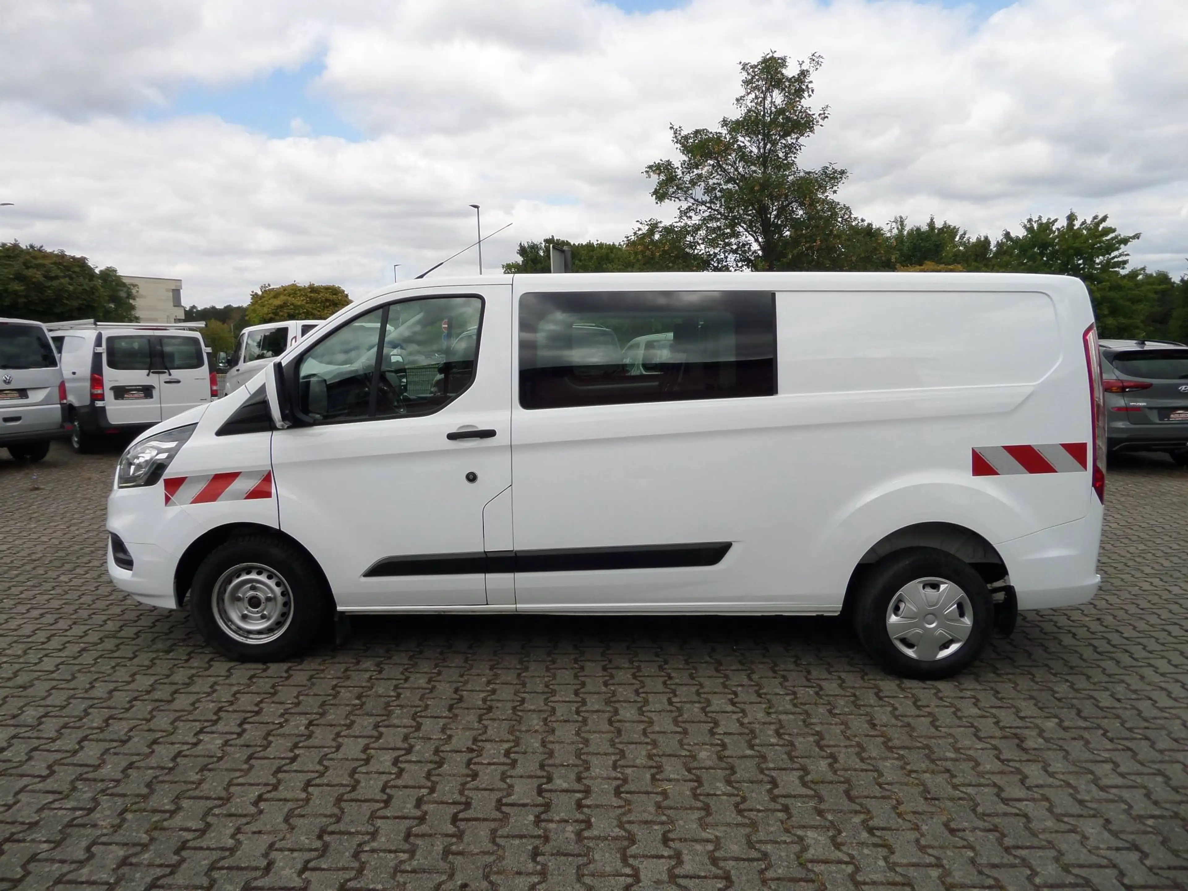 Ford Transit Custom 300 L2+doppel Kabine 5-Sitzer+Regale+Klima+Standhzg+PDC+SHZ+Tempomat+1.Hand