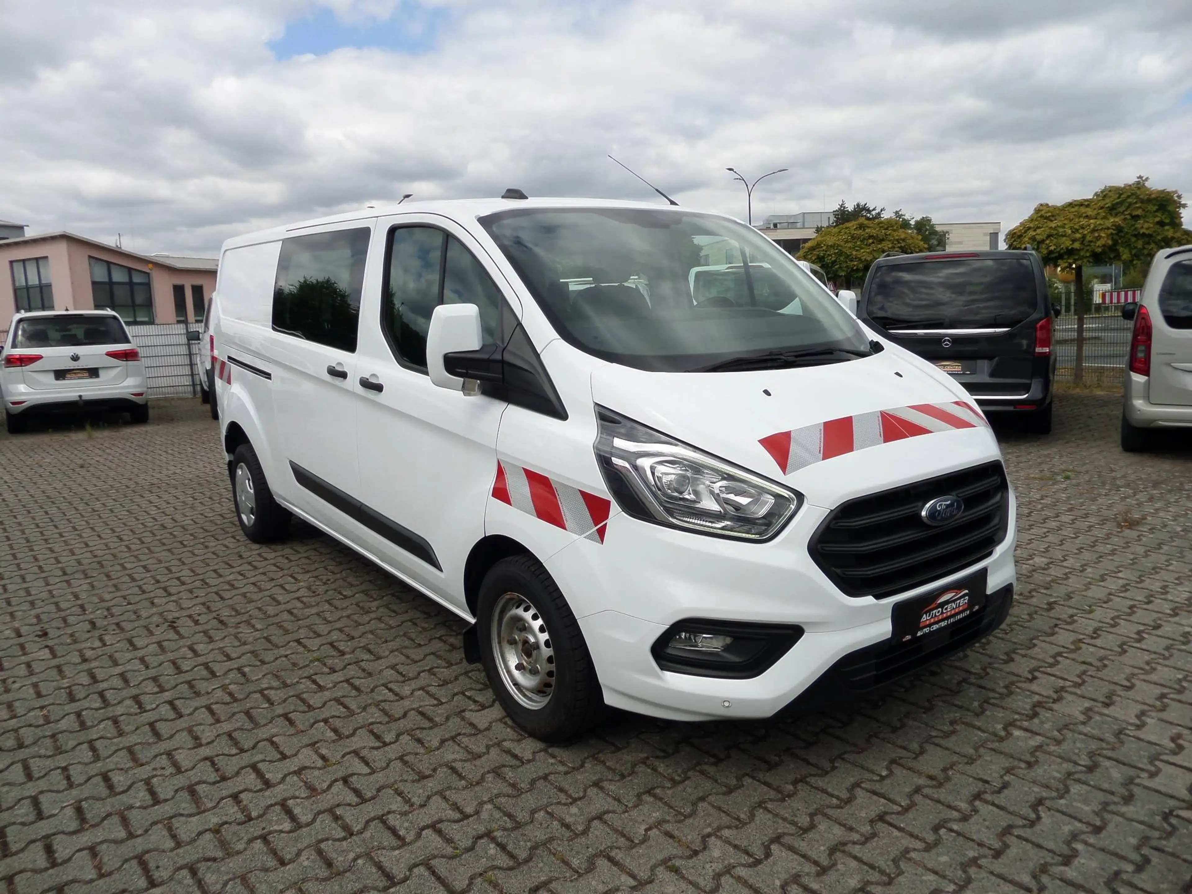 Ford Transit Custom 300 L2+doppel Kabine 5-Sitzer+Regale+Klima+Standhzg+PDC+SHZ+Tempomat+1.Hand — photo 5