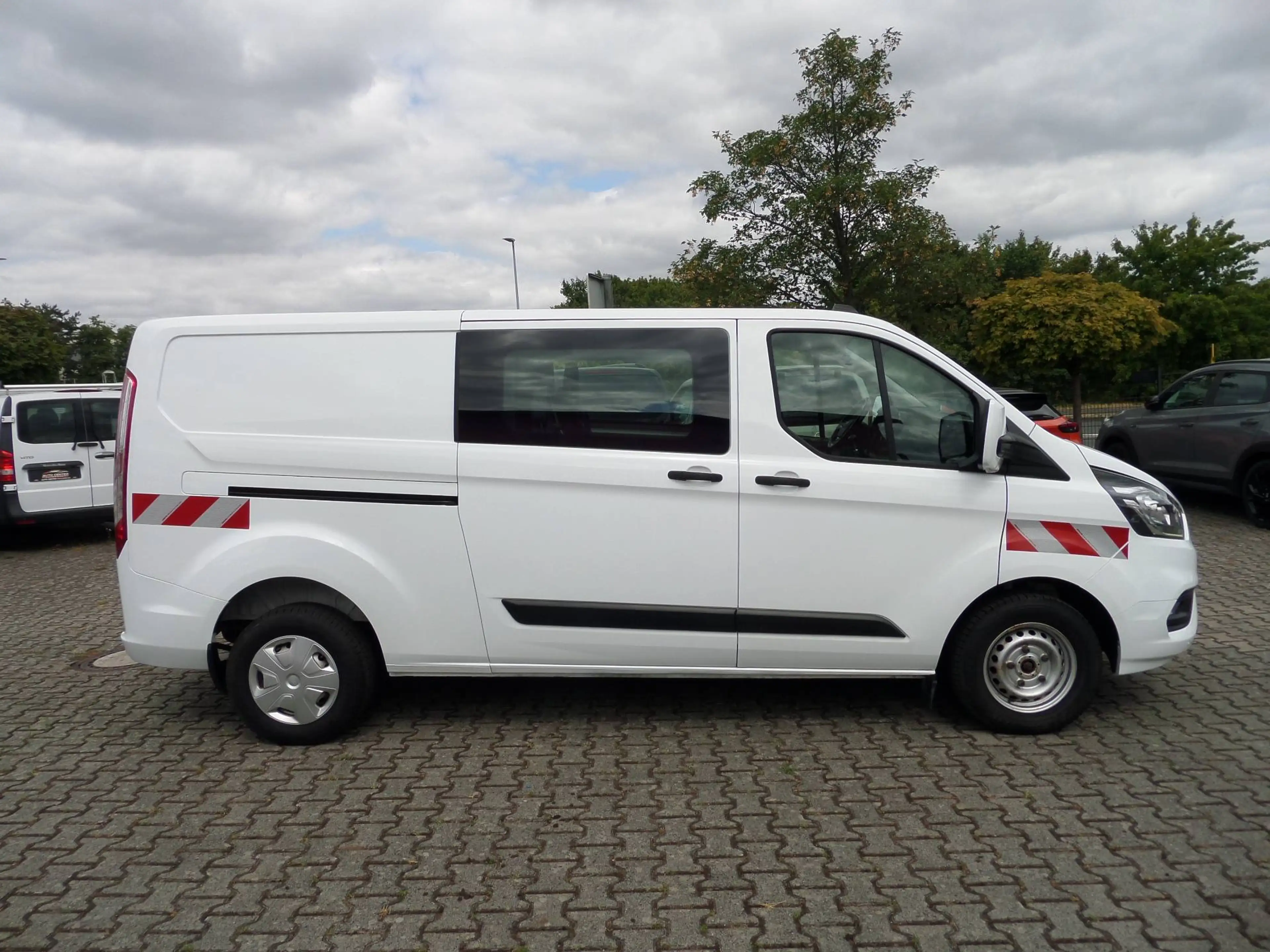 Ford Transit Custom 300 L2+doppel Kabine 5-Sitzer+Regale+Klima+Standhzg+PDC+SHZ+Tempomat+1.Hand — photo 4