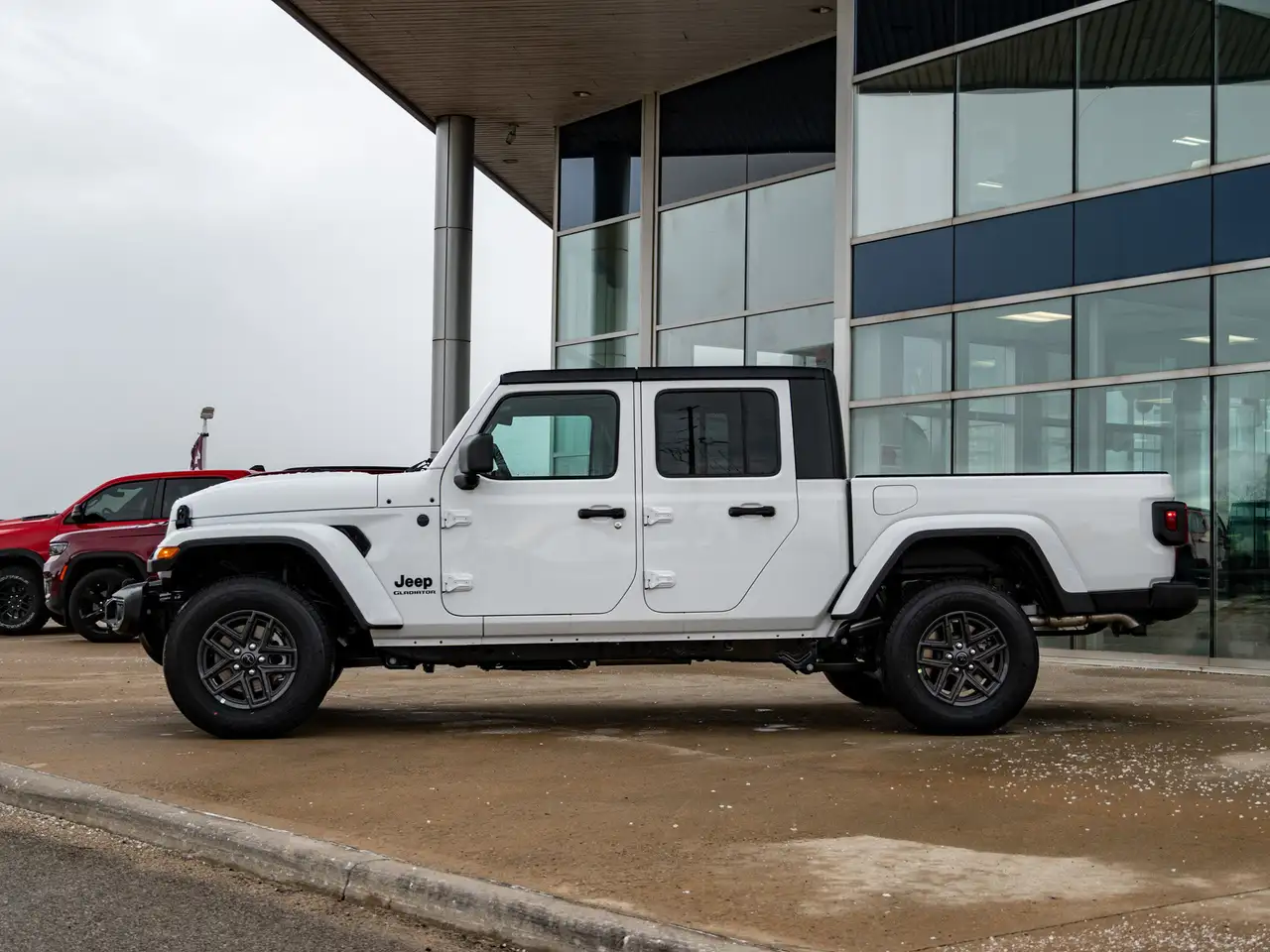 Jeep Gladiator снимка Jeep Gladiator