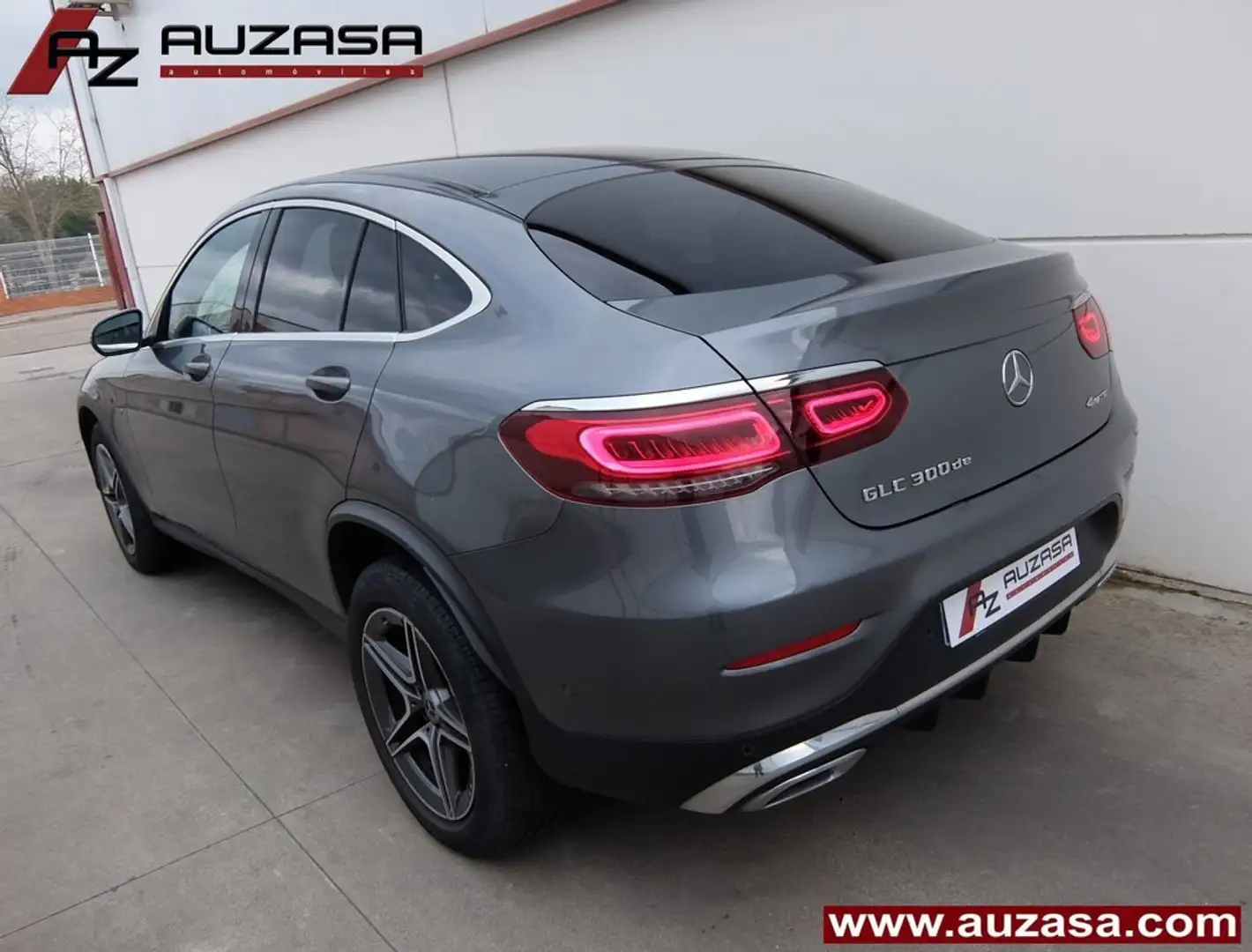 Mercedes-Benz GLC 300 Coupé 300de 4Matic Gris - 2