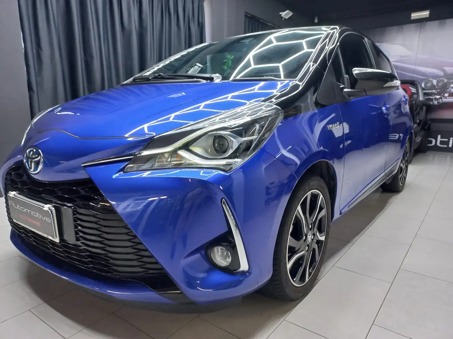 Toyota Yaris Yaris 5p 1.5h Style Blu/Azzurro - 1