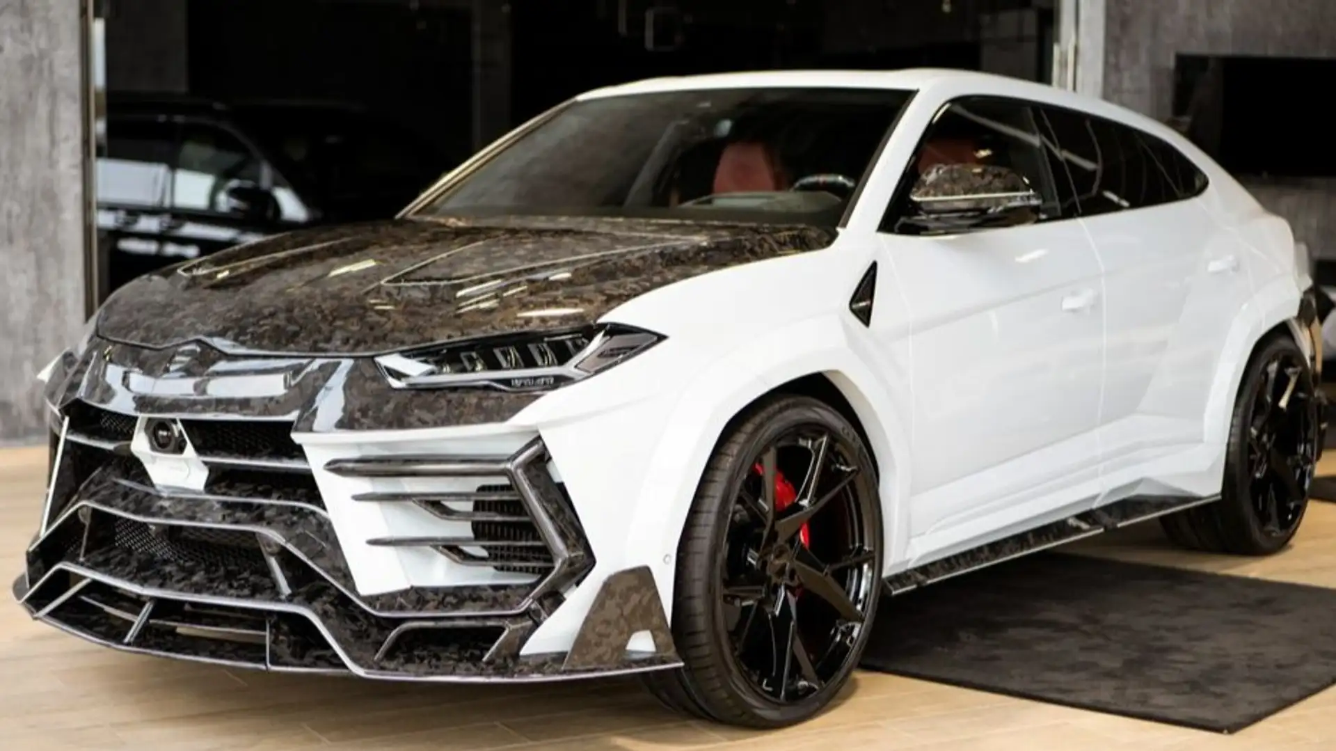 Lamborghini Urus S Bílá - 1