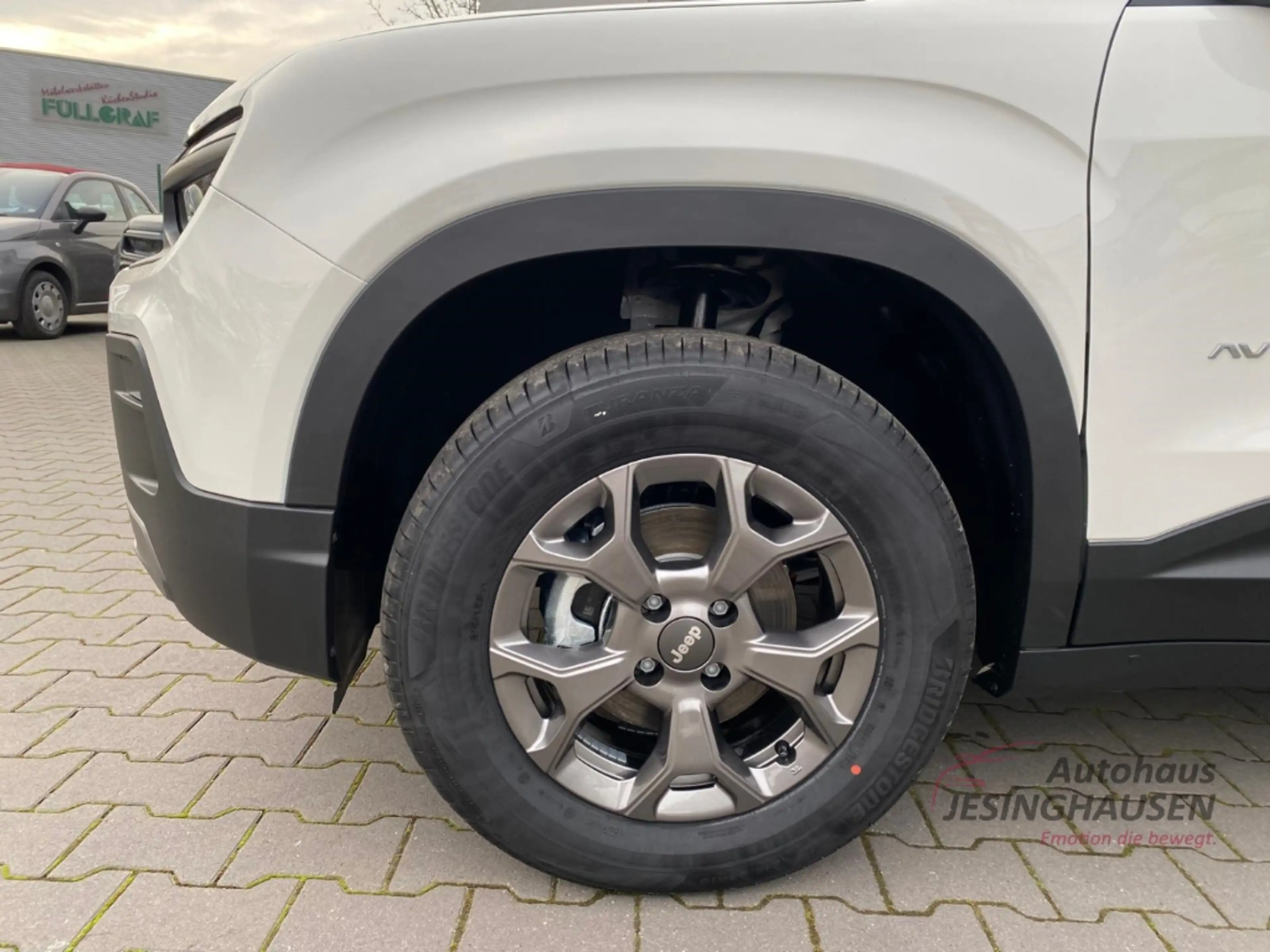Jeep Avenger Longitude LED Apple CarPlay Android Auto DAB Keyle — photo 11