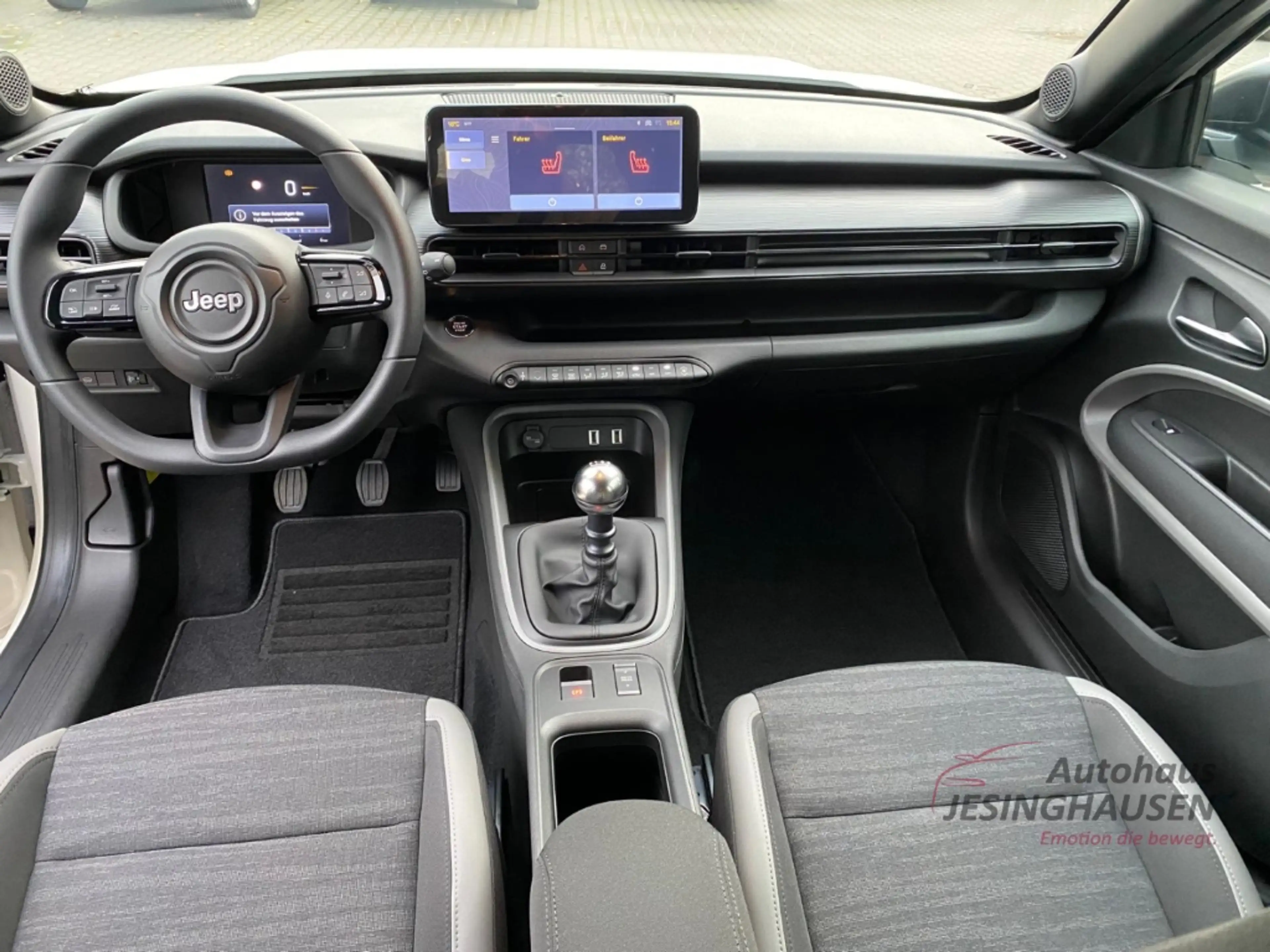 Jeep Avenger Longitude LED Apple CarPlay Android Auto DAB Keyle — photo 14