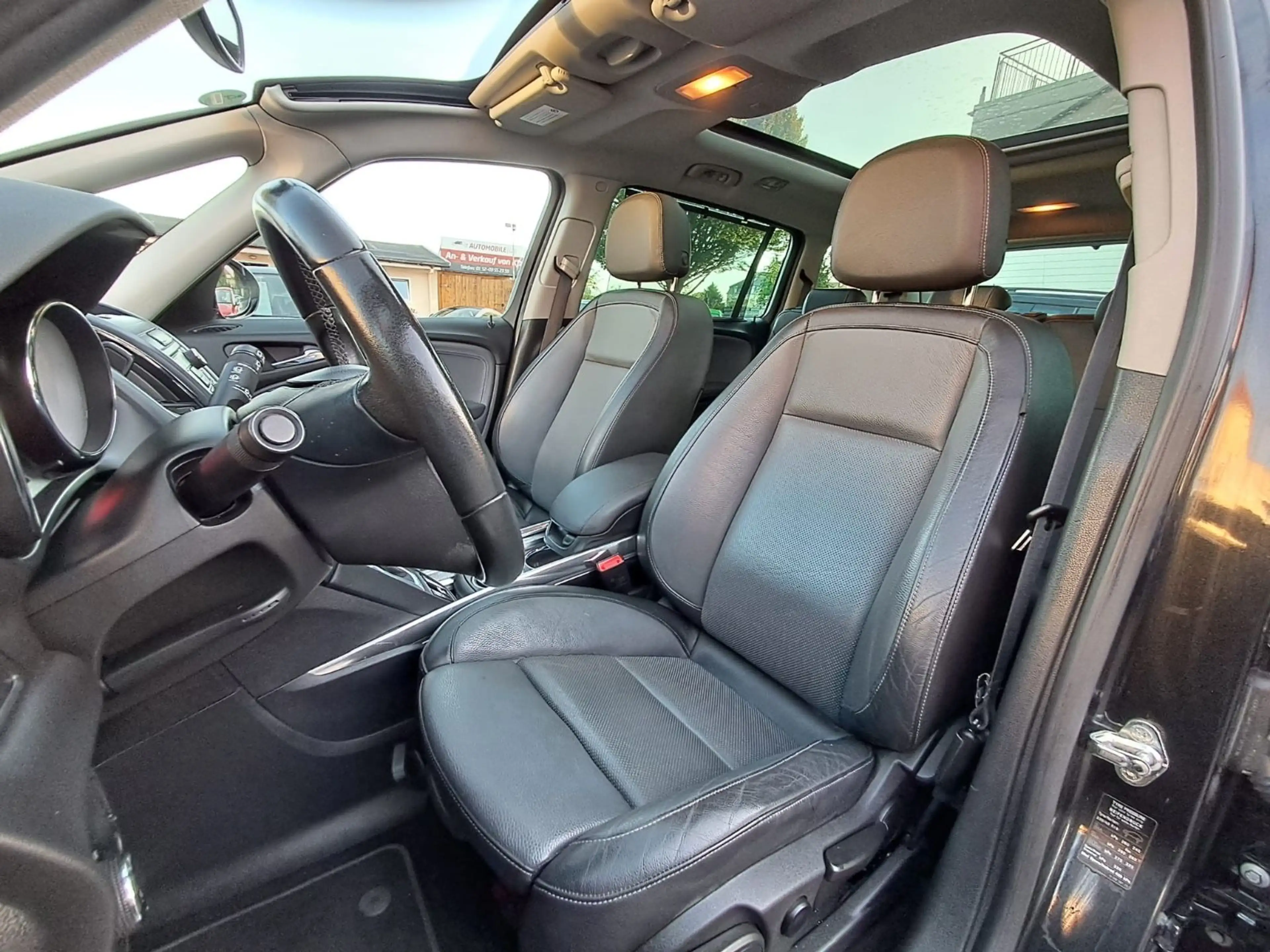 Opel Zafira C Tourer Innovation — photo 9