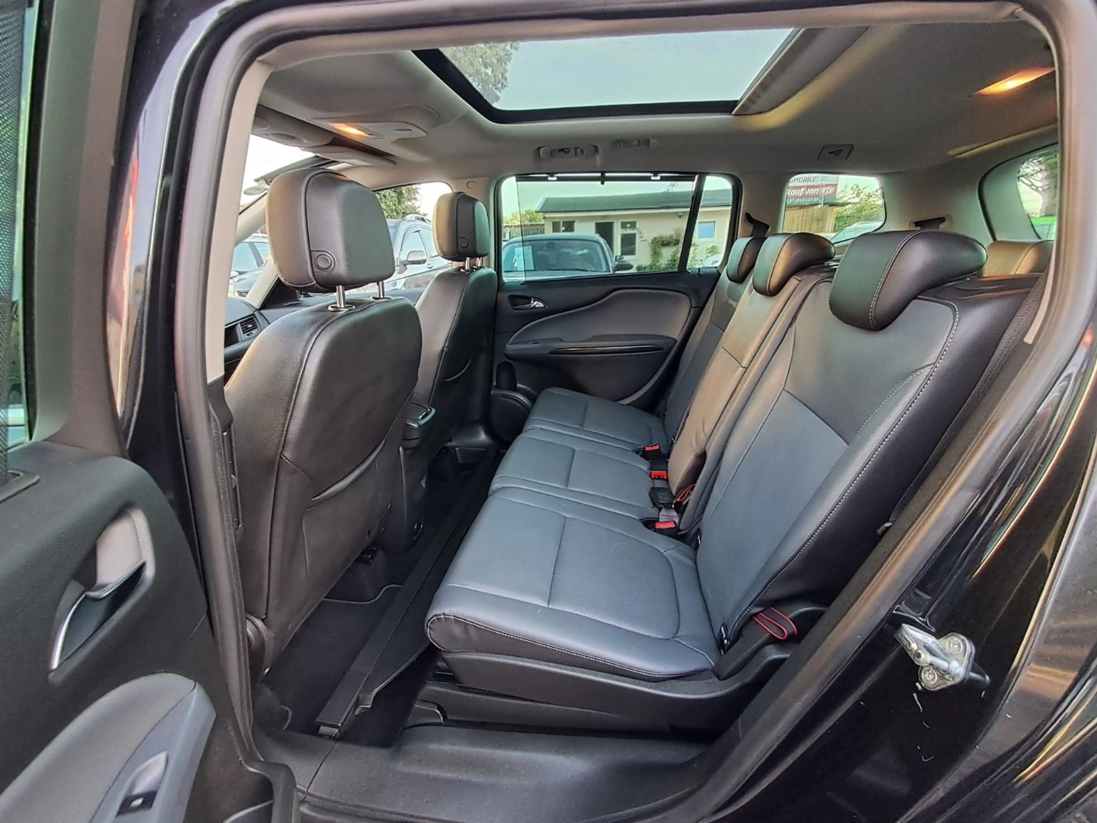 Opel Zafira C Tourer Innovation — photo 14