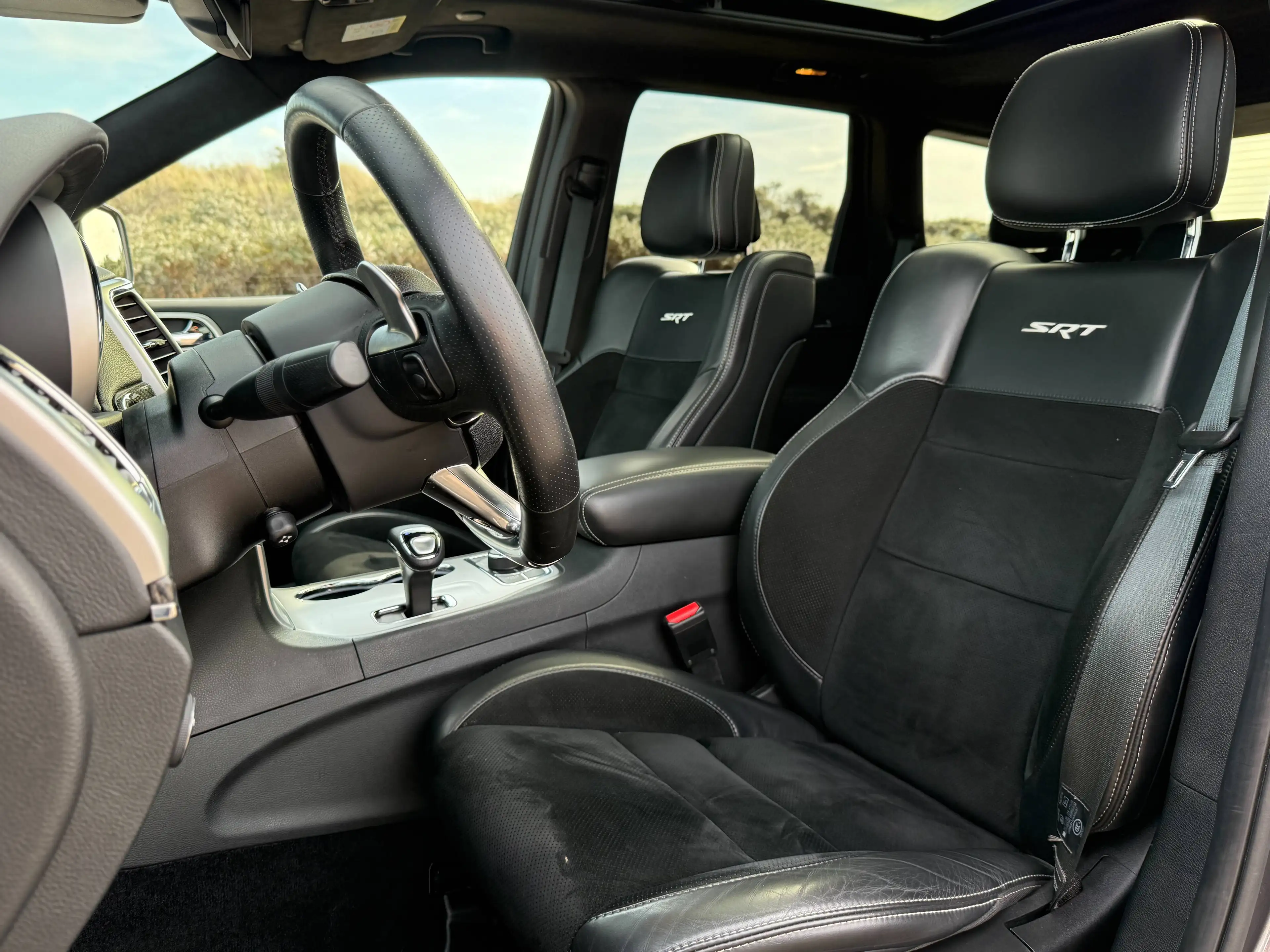 Jeep Grand Cherokee 6.4 Hemi SRT | Carbon | Trekhaak | Pano | Harman Kardon | 1e lak | 22" | — photo 7