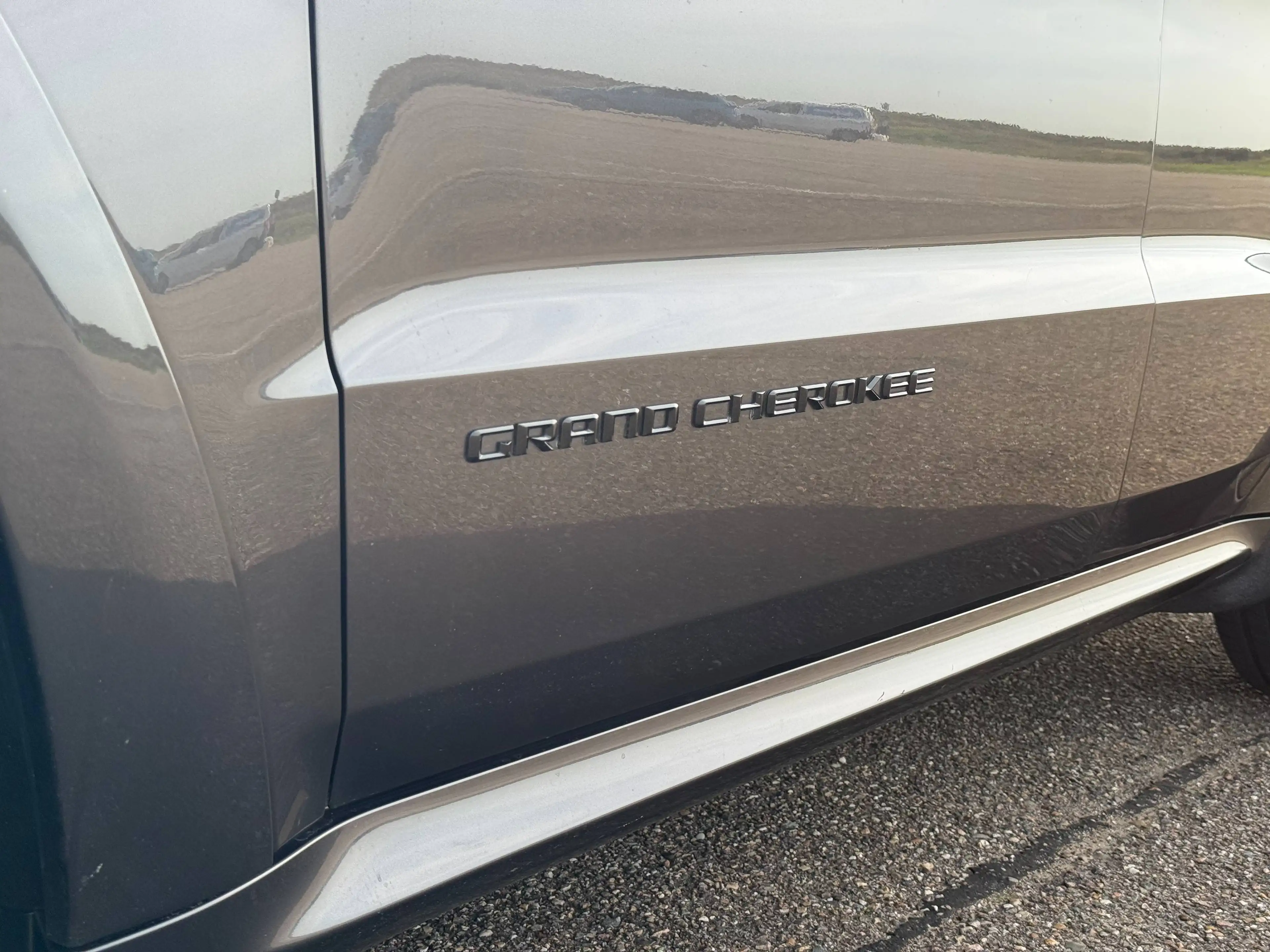 Jeep Grand Cherokee 6.4 Hemi SRT | Carbon | Trekhaak | Pano | Harman Kardon | 1e lak | 22" | — photo 10