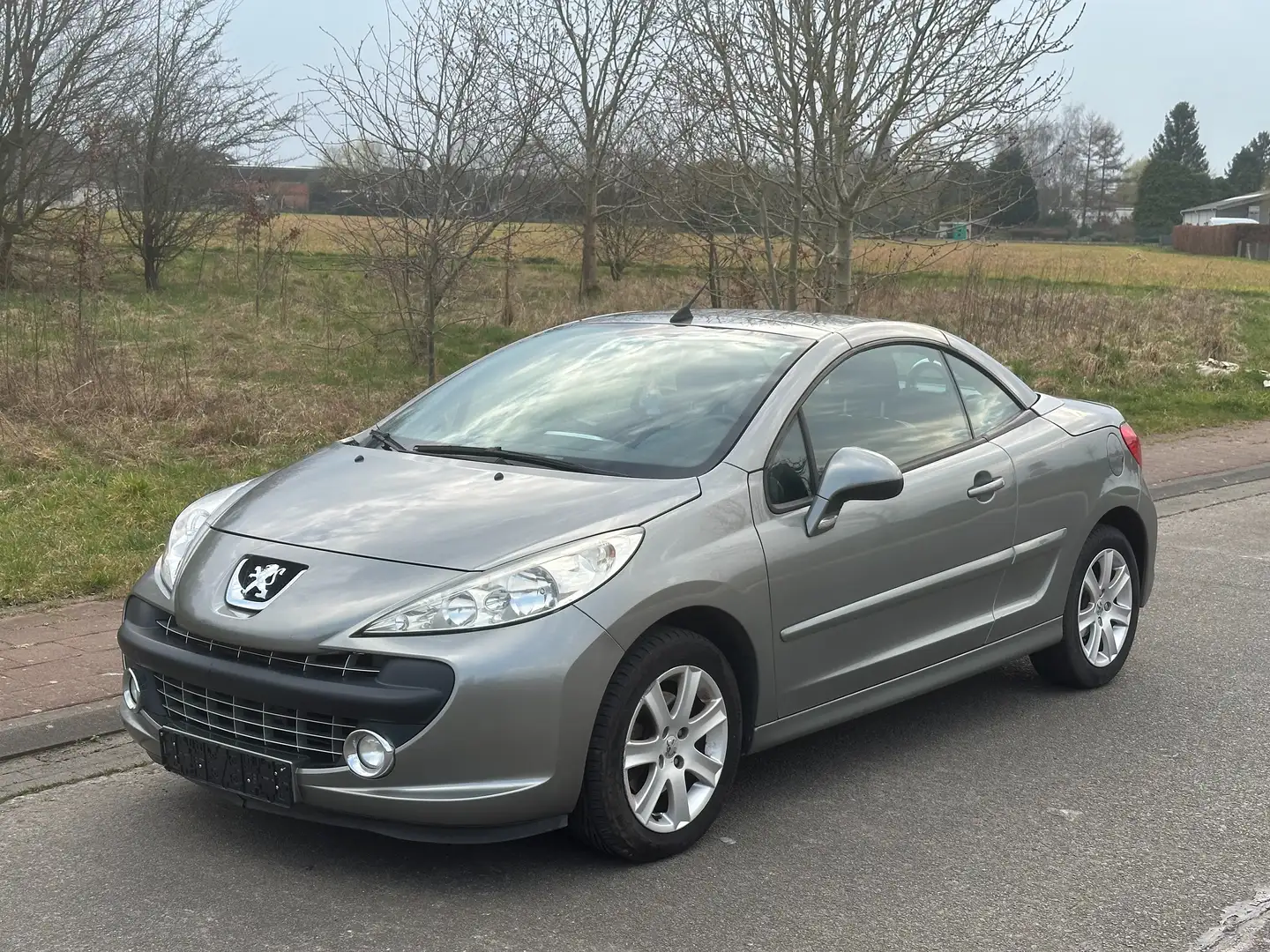Peugeot 207 CC 1.6i 16v Clim Jantes Camera Carnet Grijs - 1