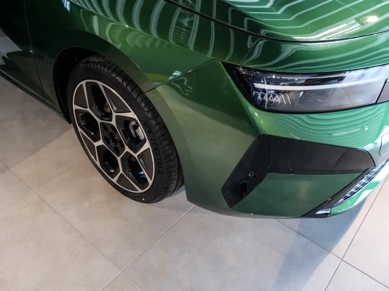 Opel Astra L Sports Tourer Ultimate Automatik Hybrid 2