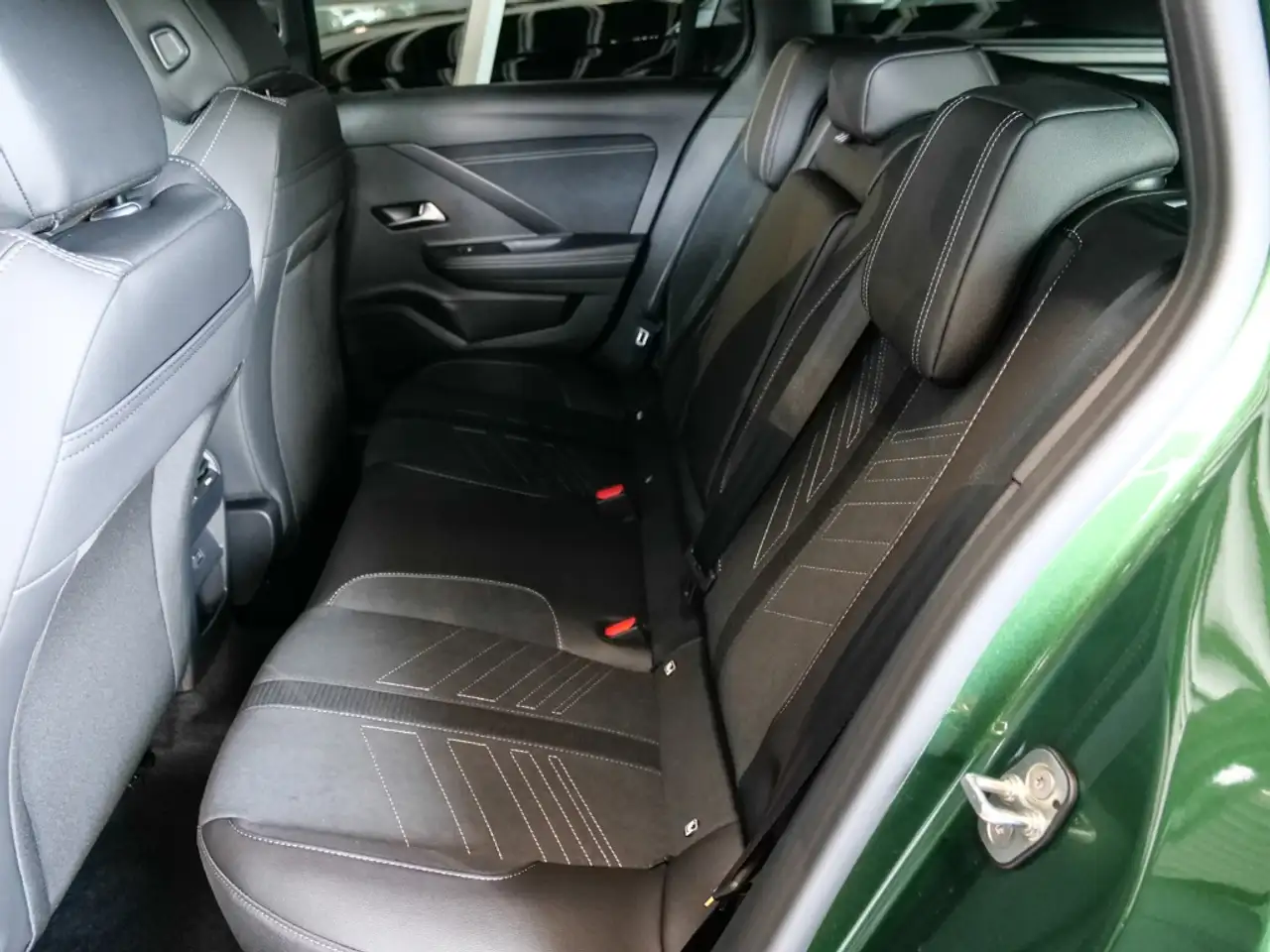 Opel Astra L Sports Tourer Ultimate Automatik Hybrid 7