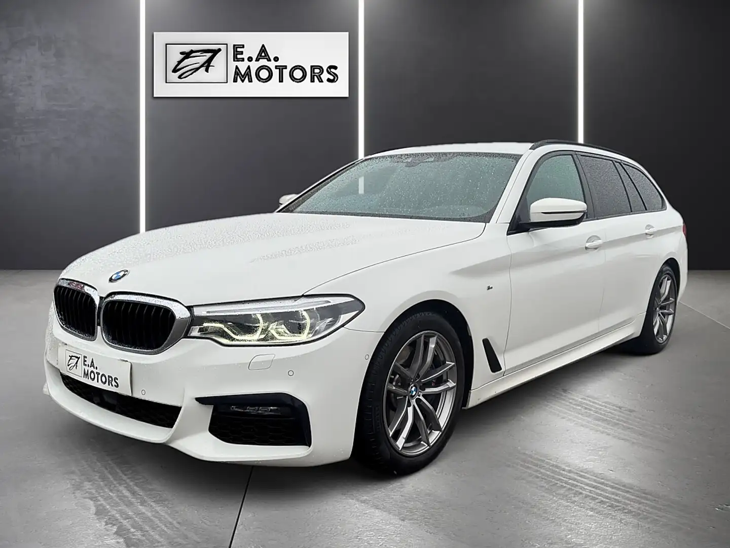 BMW 530 d xDrive Touring Aut. monatlich ab € 338,51 Weiß - 1
