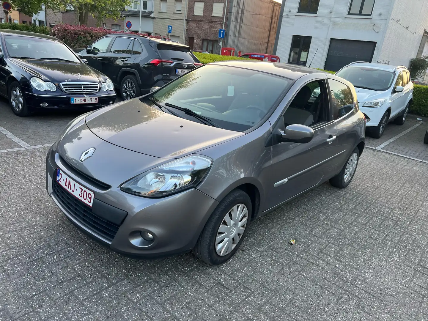 Renault Clio 1.5 dCi Ice-Watch FAP - 1