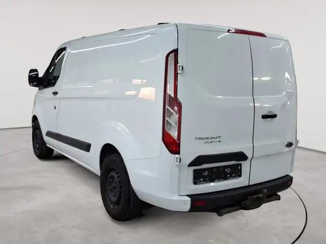 Ford Transit view 5