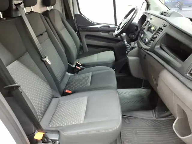 Ford Transit view 8