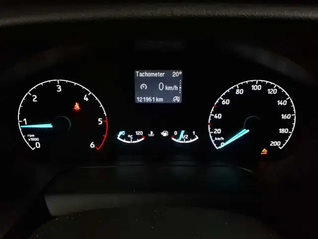 Ford Transit view 11