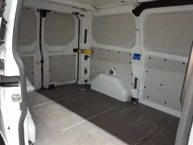 Ford Transit view 14
