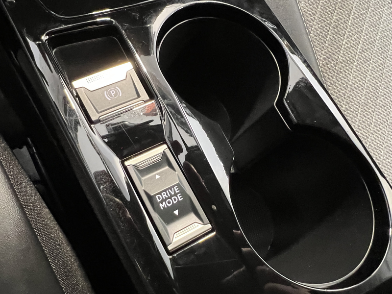 Peugeot e-2008 EV Allure Avantage 54 kWh | Android/Apple Carplay — photo 15