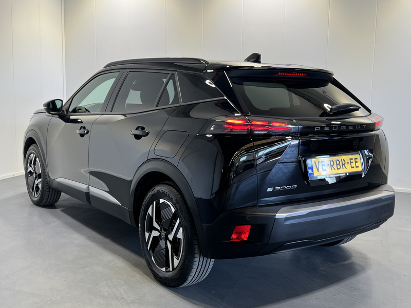 Peugeot e-2008 EV Allure Avantage 54 kWh | Android/Apple Carplay — photo 37