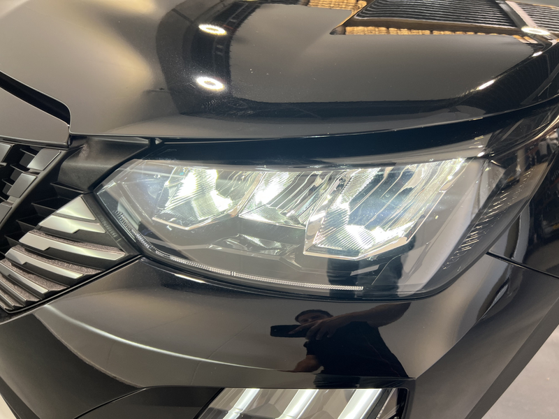 Peugeot e-2008 EV Allure Avantage 54 kWh | Android/Apple Carplay — photo 30