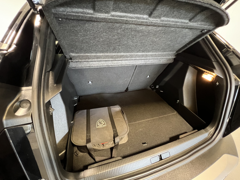 Peugeot e-2008 EV Allure Avantage 54 kWh | Android/Apple Carplay — photo 9