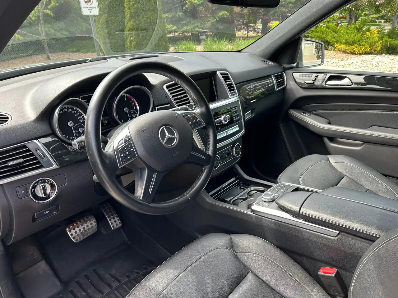 Mercedes-Benz M-Class fotografie Mercedes-Benz M-Class