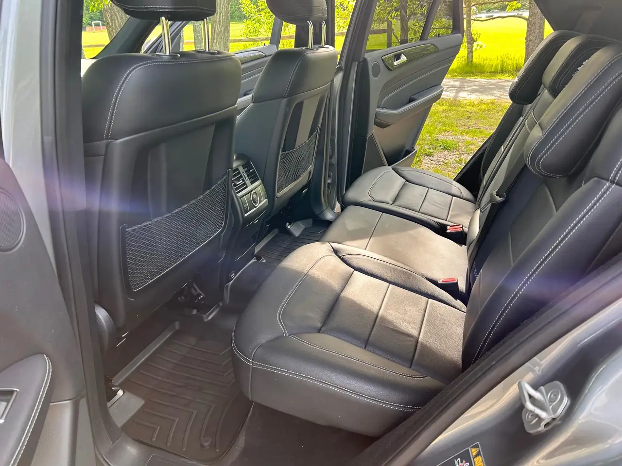 Mercedes-Benz M-Class fotografie Mercedes-Benz M-Class
