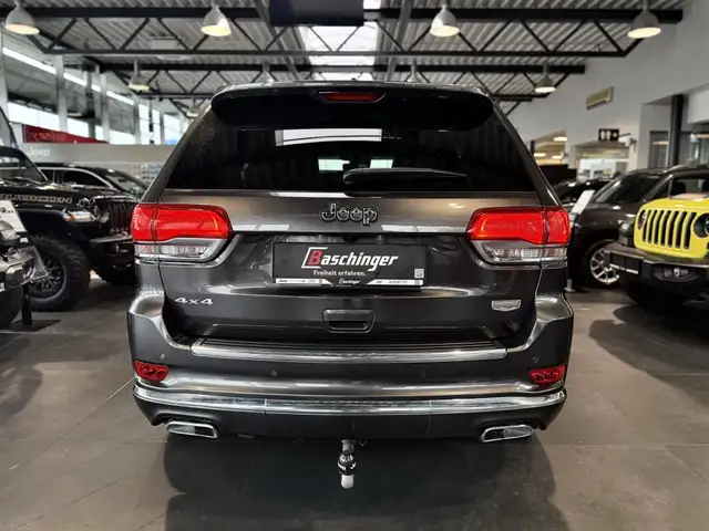 Jeep Grand Cherokee Summit 3.5t Anhängelast Ansicht 8
