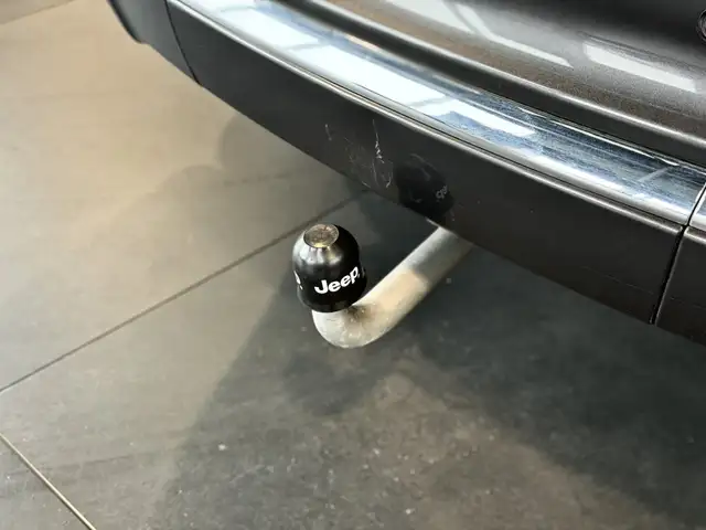 Jeep Grand Cherokee Summit 3.5t Anhängelast Ansicht 9