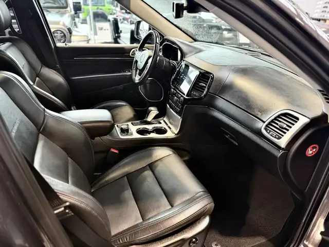 Jeep Grand Cherokee Summit 3.5t Anhängelast Ansicht 15