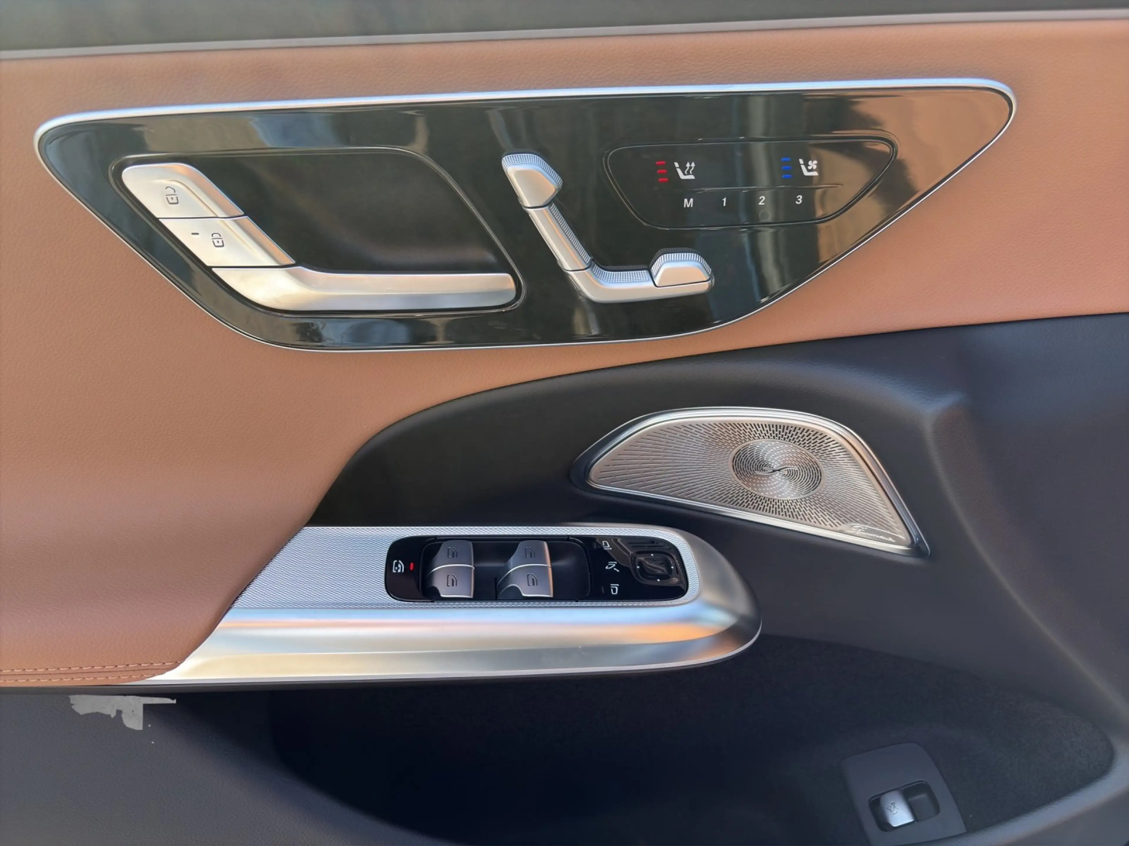 Mercedes-Benz E 450 d 4M AMG Distro AIRMATIC Burme4D HUD 360° — photo 14