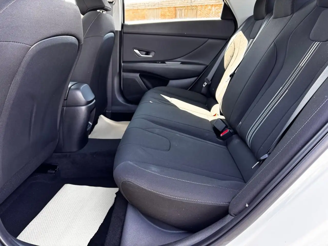 Hyundai ELANTRA снимка Hyundai ELANTRA