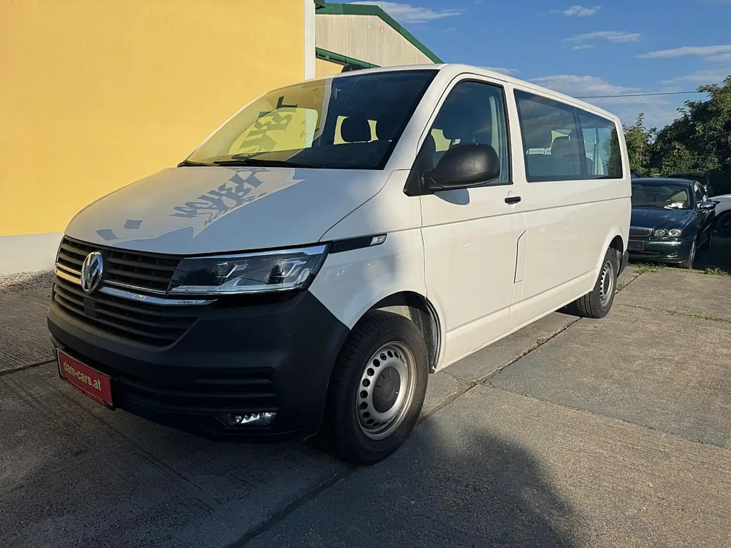 Volkswagen T6 Kombi LR 2,0 TDI BMT, 9 Sitzer, Erstbesitz Blanco - 1