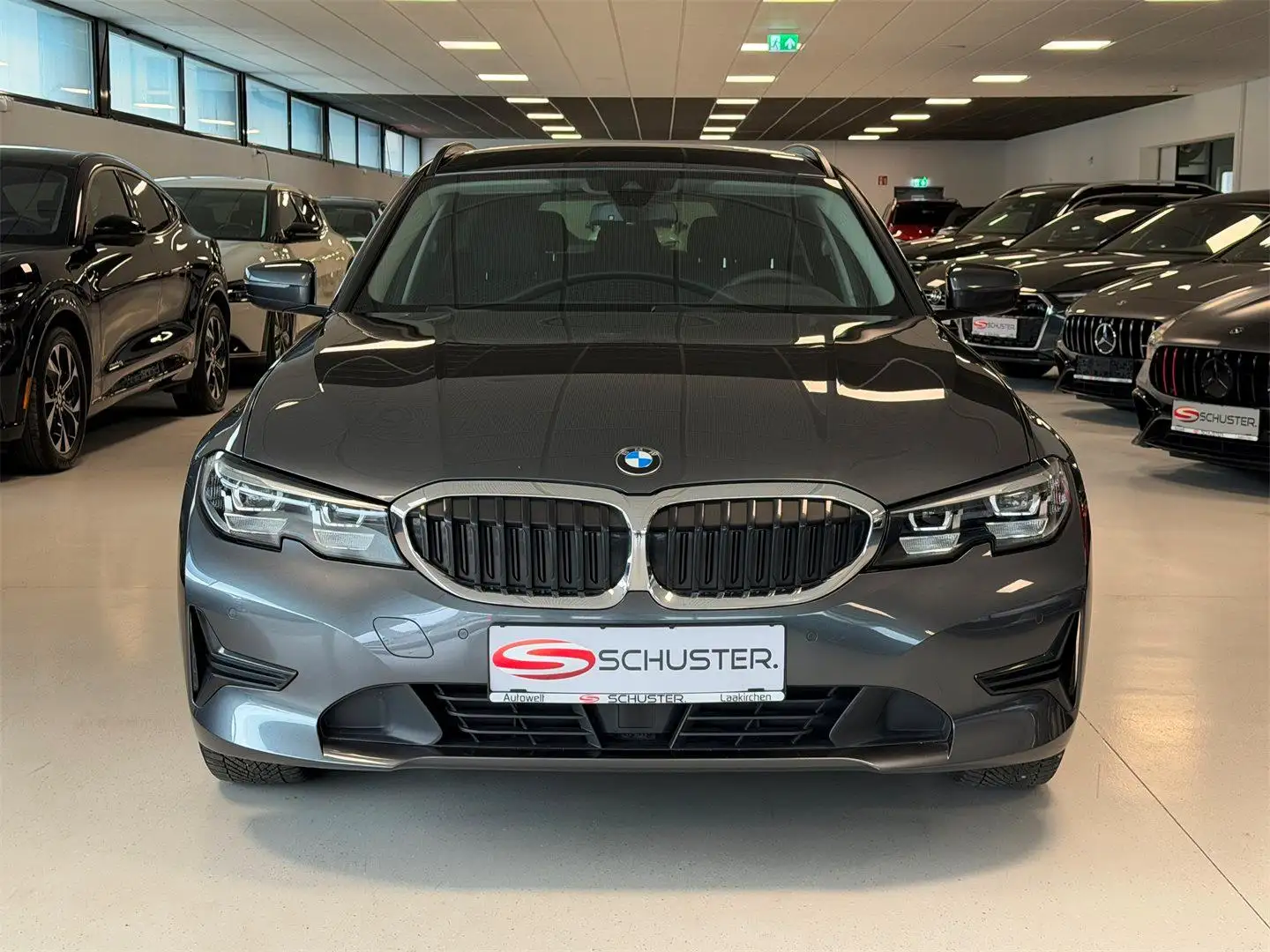 BMW 316 d G21 2.0 B47 Touring Grau - 2