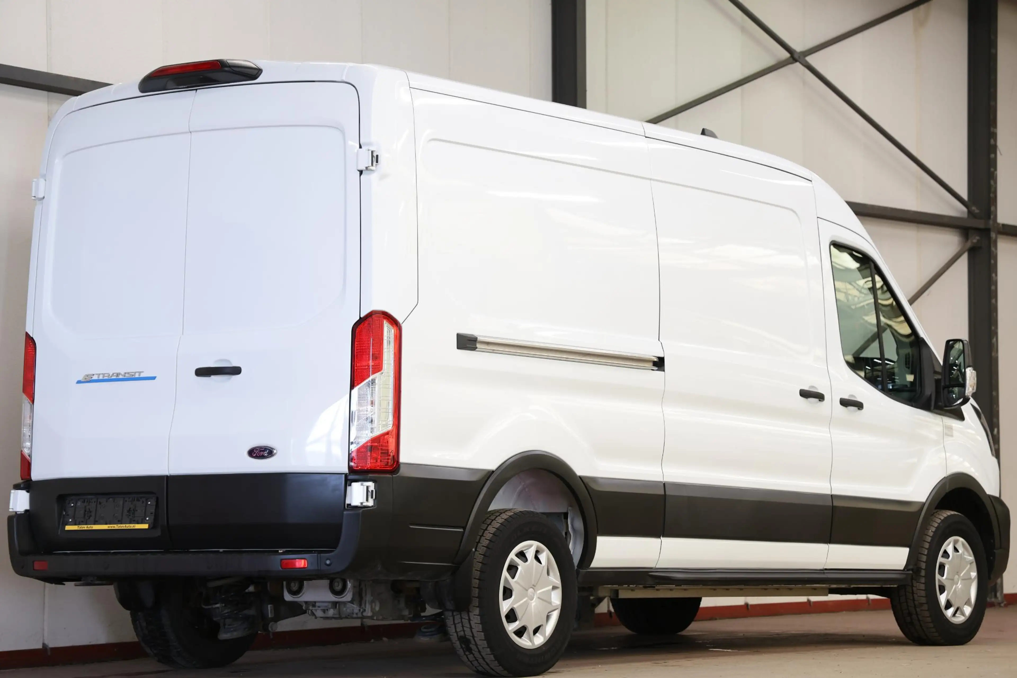 Ford E-Transit 350 L3H2 Trend 68 kWh Zonder Begrenzing — photo 2