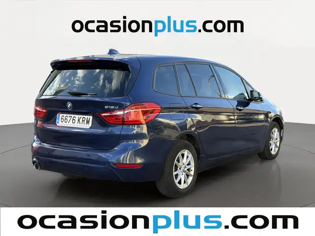 BMW 2 Series view 4