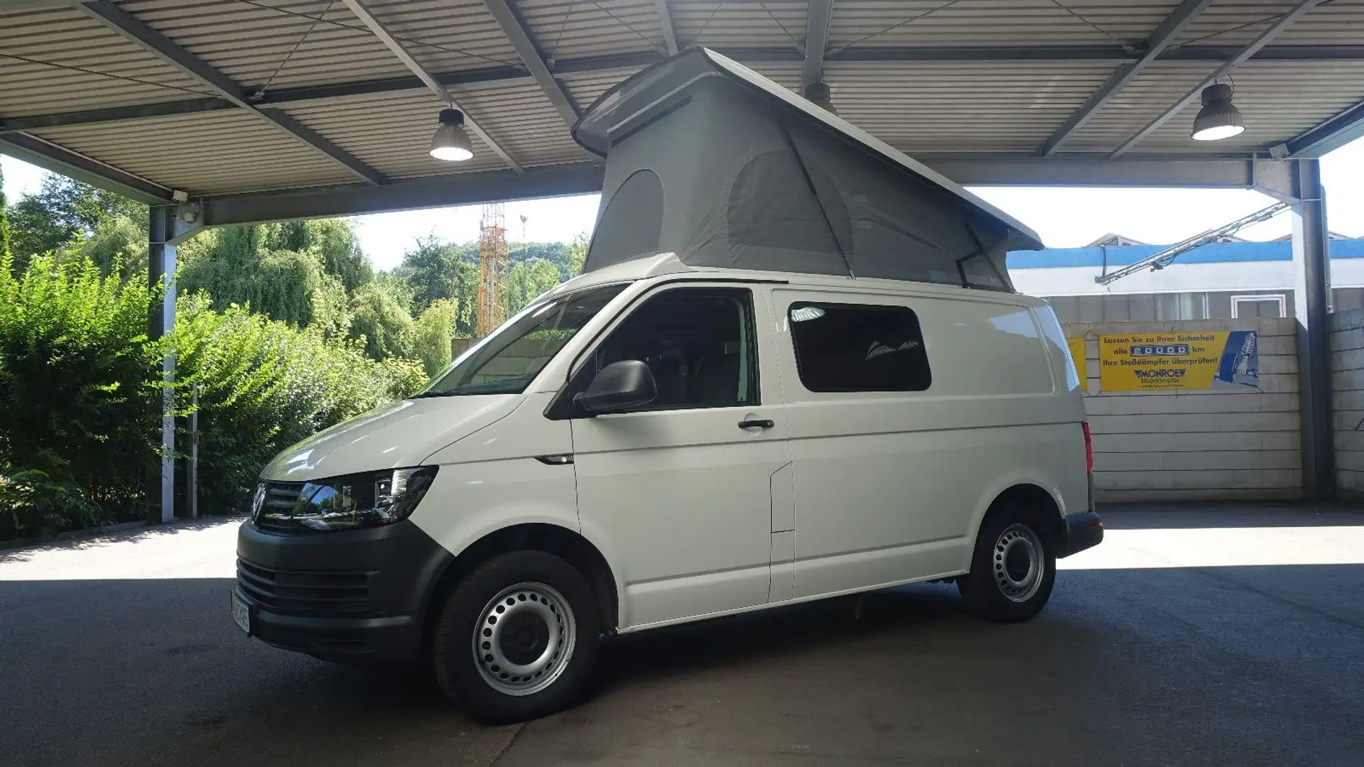 Volkswagen T6 ''OceanCamper by BonVoyage'' EURO6 Benzin PDC Weiß - 2