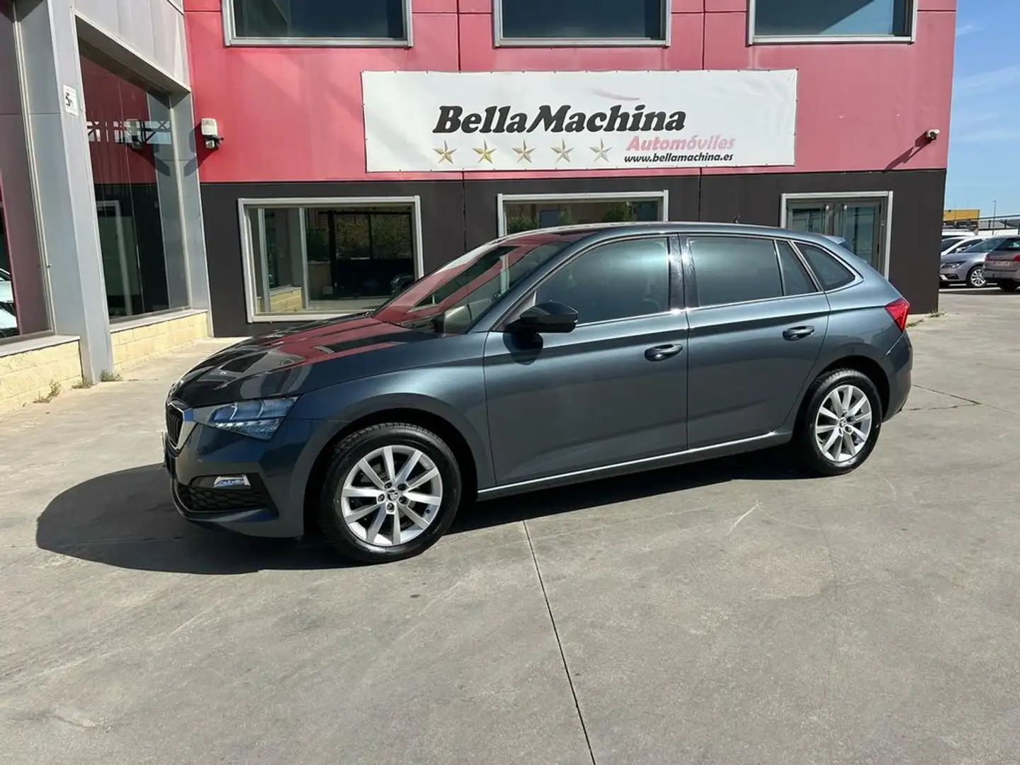 Skoda Scala 1.0 TSI 81KW (110 CV) Ambition Grijs - 2