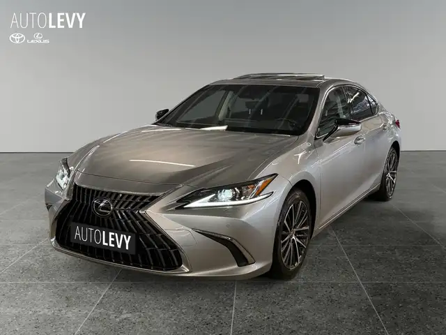 Lexus Es view 2