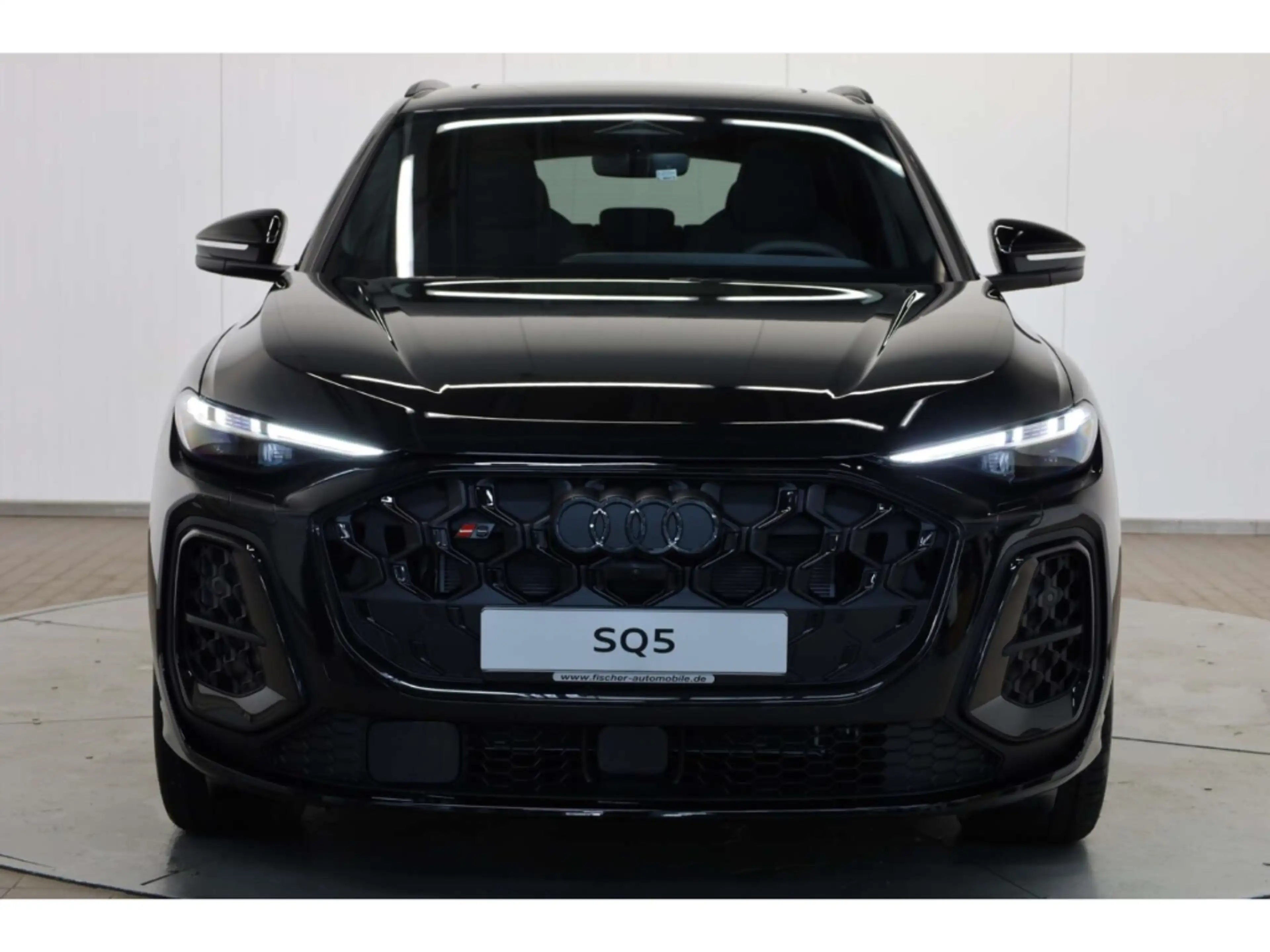 Audi SQ5 TFSI quattro — photo 3